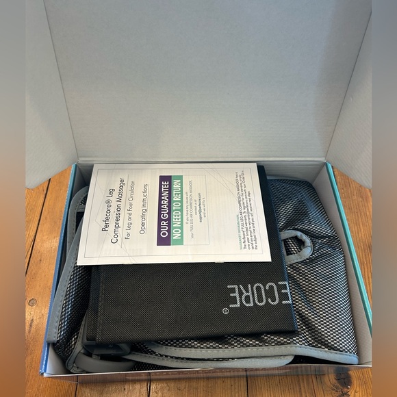 🤩 SALE Perfecore Leg and Foot Massager - Picture 4 of 4